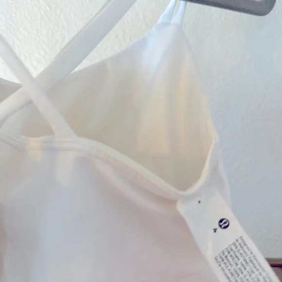 Lululemon Like a Cloud Longline Bra - Picture 3 of 3